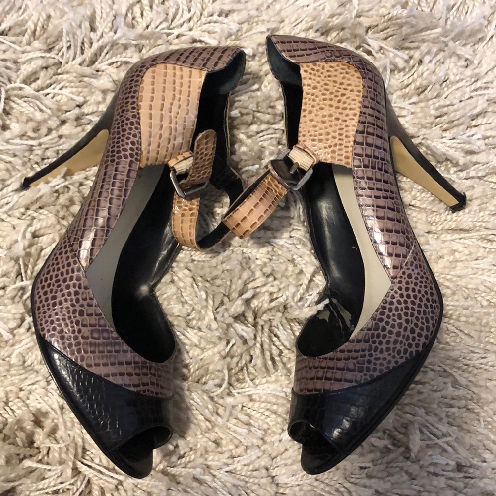 Nine West - Picture 3 of 5